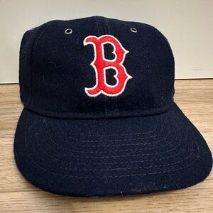 NEW ERA CAP
Wool 950 Retro Crown 9FIFTY OSFM Strapback